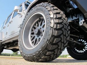 mua lốp xe ô tô loại nào tốt nhất